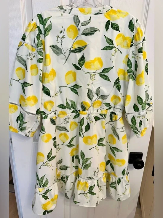 Layered With Love White and Yellow Lemon Print Dress Size L $158 - Picture 3 of 5